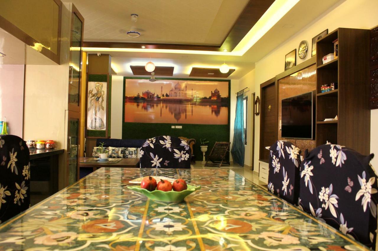 The Hideout Agra Homestay Near Taj Exterior photo